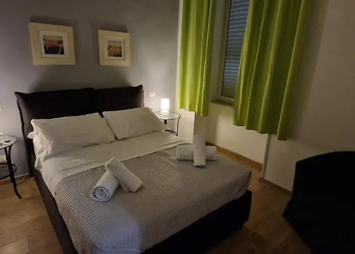 Flat 381 נאפולי