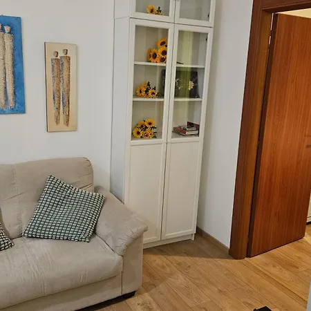 Flat 381 Apartament *